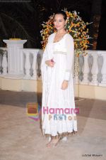 Sonakshi Sinha at  Imran Khan_s wedding reception in Taj Land_s End on 5th Feb 2011 (42).JPG